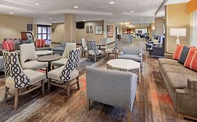 Hampton Inn & Suites Alexandria